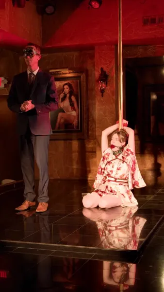 กับดักใจในเงาแค้น