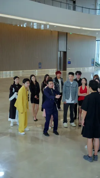 ลูกสาวนำโชค พ่อตะลุยรวย