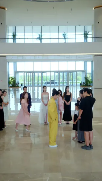 ลูกสาวนำโชค พ่อตะลุยรวย