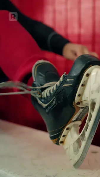 ปฏิบัติการทิ้งรักนายฮอกกี้สุดฮอต