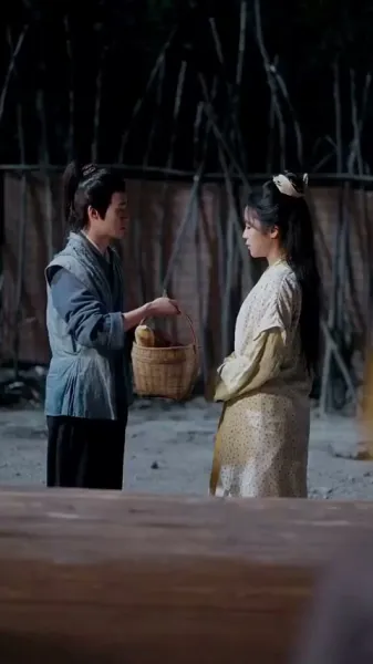 พวกเขาเคี้ยวเปลือกไม้, ฉันกินสเต็ก