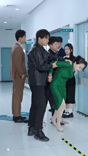 หลังจากการหย่าร้าง, สามีเก่าขอคืน