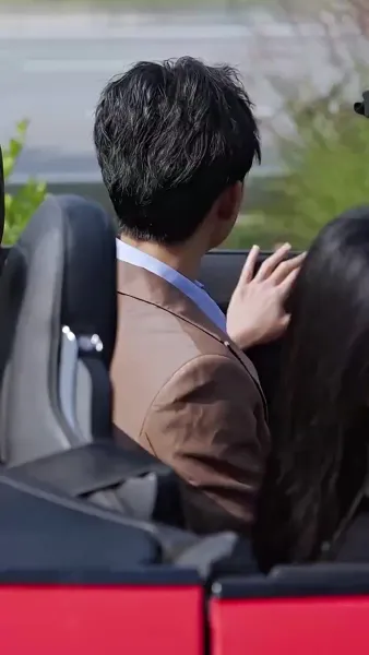 หลังจากการหย่าร้าง, สามีเก่าขอคืน