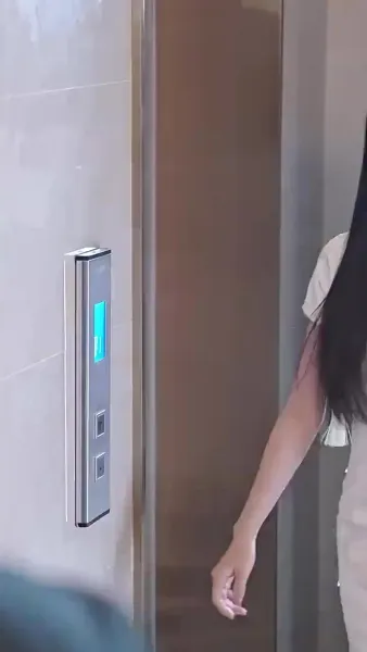 หลังจากการหย่าร้าง, สามีเก่าขอคืน