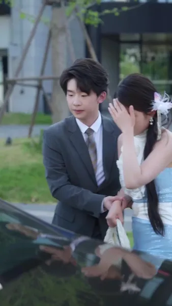 นักเต้น ผู้หลอกหลอนหัวใจ