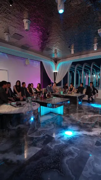 นักเต้น ผู้หลอกหลอนหัวใจ