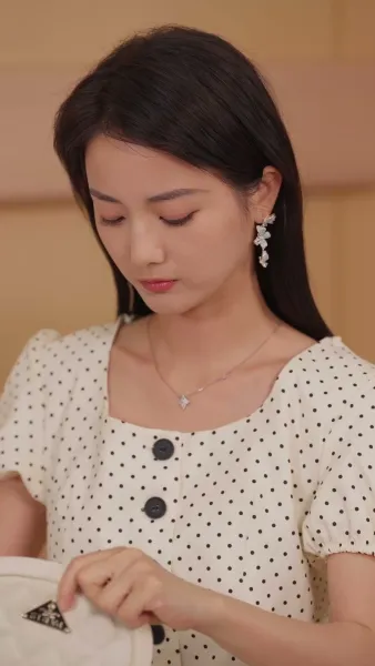 นักเต้น ผู้หลอกหลอนหัวใจ