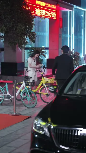 นักเต้น ผู้หลอกหลอนหัวใจ