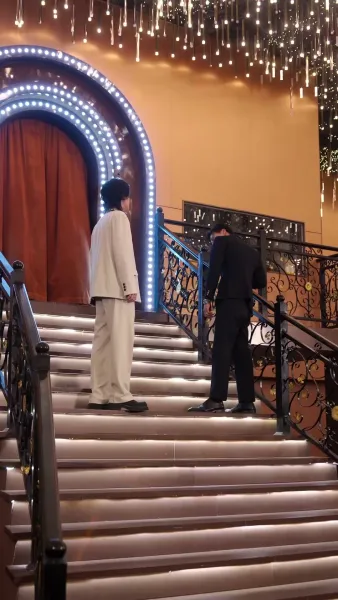 นักเต้น ผู้หลอกหลอนหัวใจ