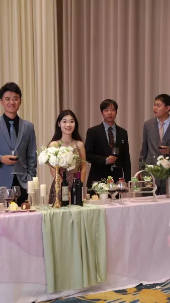 นักเต้น ผู้หลอกหลอนหัวใจ