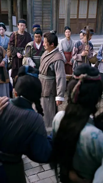 คุณแม่ขาโหดพาลูกๆ ไปร่ำรวย