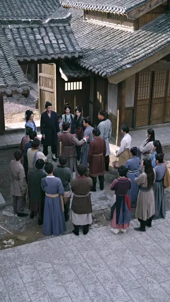 คุณแม่ขาโหดพาลูกๆ ไปร่ำรวย