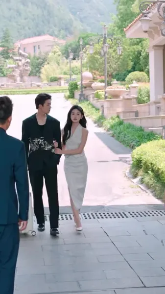 สั่งแค้นได้เลยค่ะ ท่านราชินี