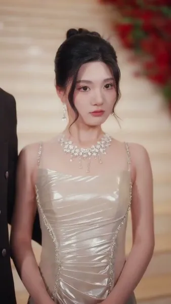 （พากย์ไทย）คู่หมั้นผู้เป็นเพียงโล่รัก