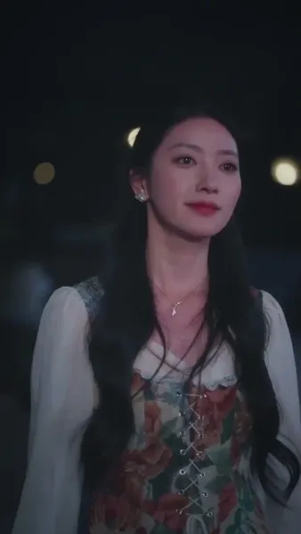 （พากย์ไทย）คู่หมั้นผู้เป็นเพียงโล่รัก