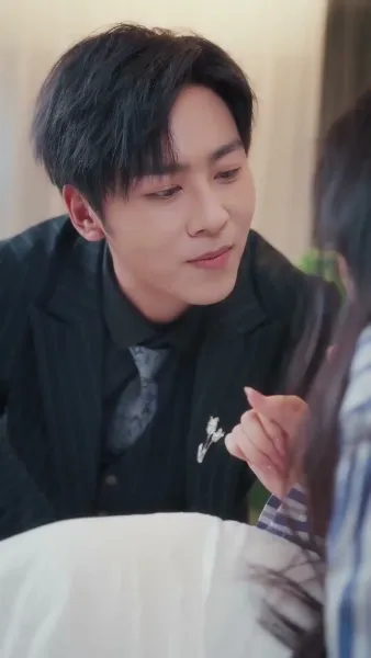 （พากย์ไทย）คู่หมั้นผู้เป็นเพียงโล่รัก