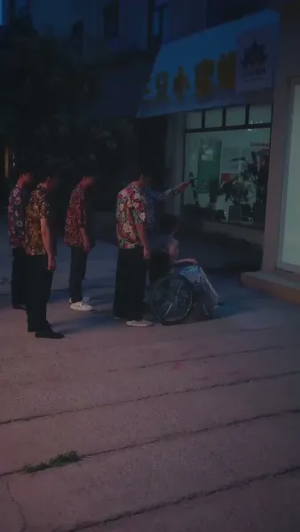 （พากย์ไทย）คู่หมั้นผู้เป็นเพียงโล่รัก