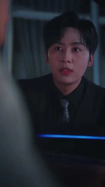 （พากย์ไทย）คู่หมั้นผู้เป็นเพียงโล่รัก