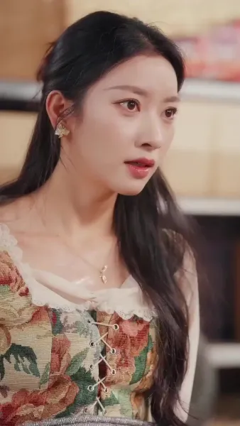 （พากย์ไทย）คู่หมั้นผู้เป็นเพียงโล่รัก