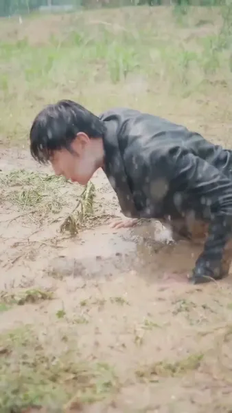 （พากย์ไทย）คู่หมั้นผู้เป็นเพียงโล่รัก