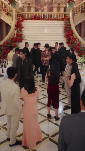 （พากย์ไทย）คู่หมั้นผู้เป็นเพียงโล่รัก