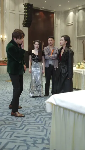 พ่อลูกต่างเป็นมังกร