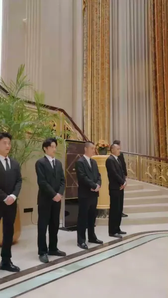 ราตรีในฤดูใบไม้ผลิ