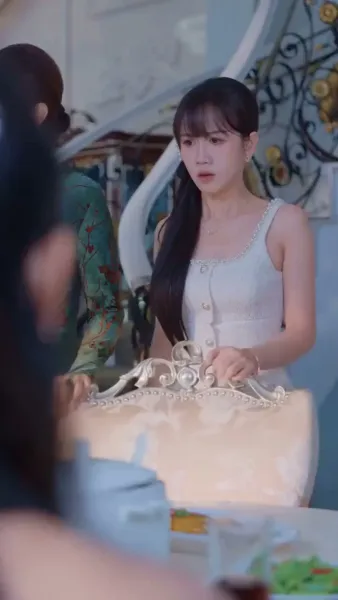 เกิดใหม่ ฉันยิ้มอย่างเย็นชา