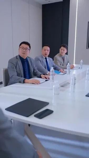 เกิดใหม่ ฉันยิ้มอย่างเย็นชา