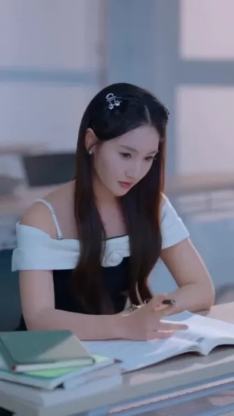 เกิดใหม่ ฉันยิ้มอย่างเย็นชา