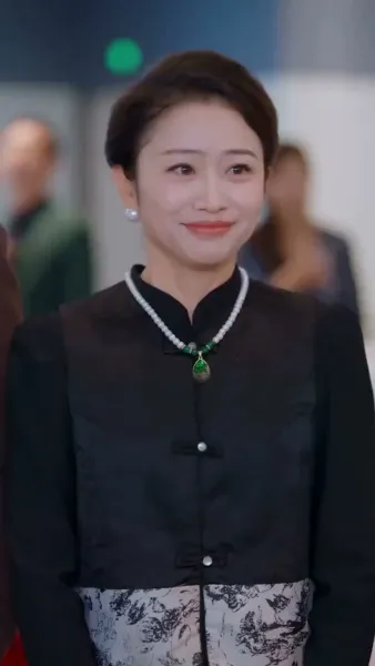 เกิดใหม่ ฉันยิ้มอย่างเย็นชา