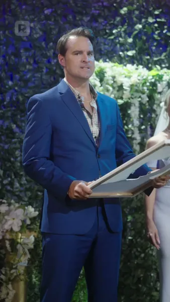 นักรบครูเสดแห่งความลับของเธอ