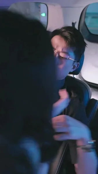 เสแสร้งว่ารักคุณ