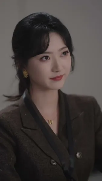 กุหลาบกับสนภูเขา