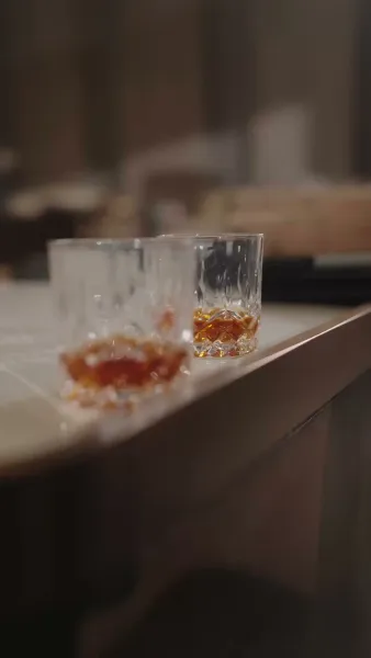 กุหลาบกับสนภูเขา