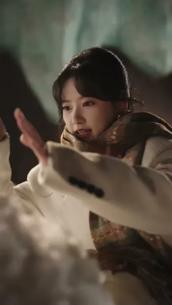 กุหลาบกับสนภูเขา