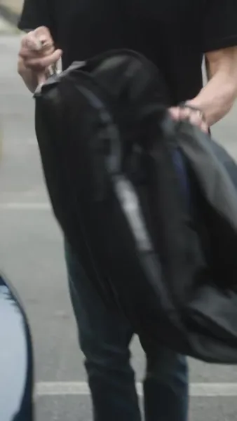 เด็กเรียกที่ฉันพบในปารีส