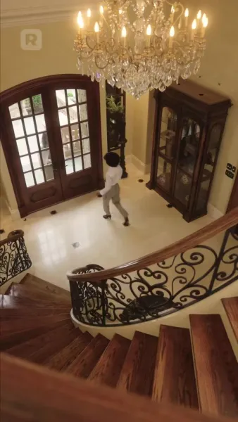 เด็กเรียกที่ฉันพบในปารีส