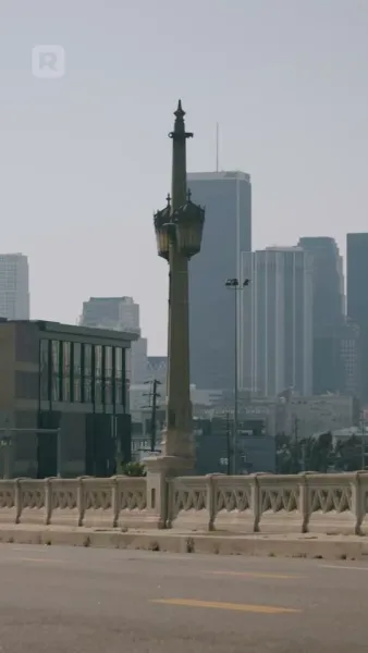 เด็กเรียกที่ฉันพบในปารีส