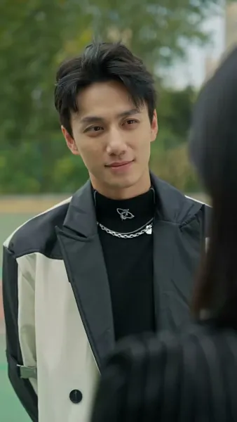 ความรักกับความลับ