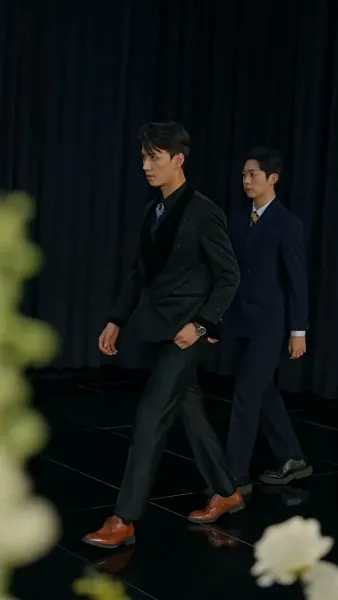 ความรักกับความลับ