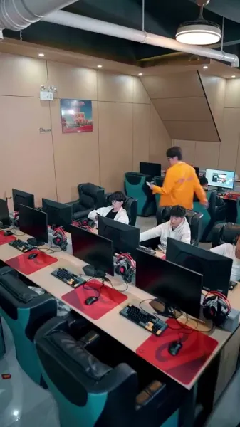 ป้าเปิดระบบรักให้ฉันแล้ว