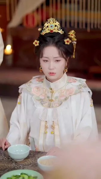 ข้าไม่อยากยุ่ง เรื่องในวัง(พากย์เสียง)