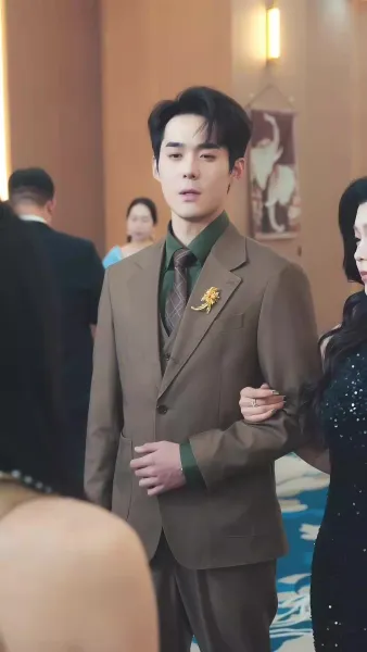 มงกุฎของผู้ไม่ยอมก้มหัว