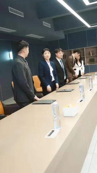 มงกุฎของผู้ไม่ยอมก้มหัว