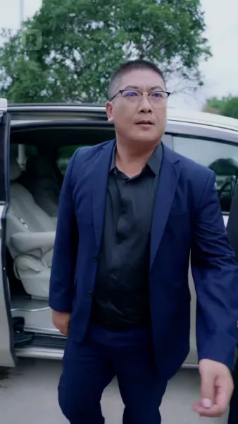 ชะตากรรมทายาทตกอับ