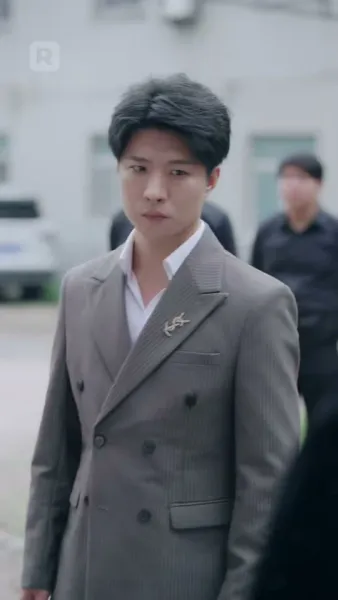 ชะตากรรมทายาทตกอับ