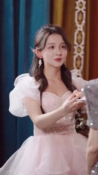 (พากย์เสียง) พระนางหล่อสวย