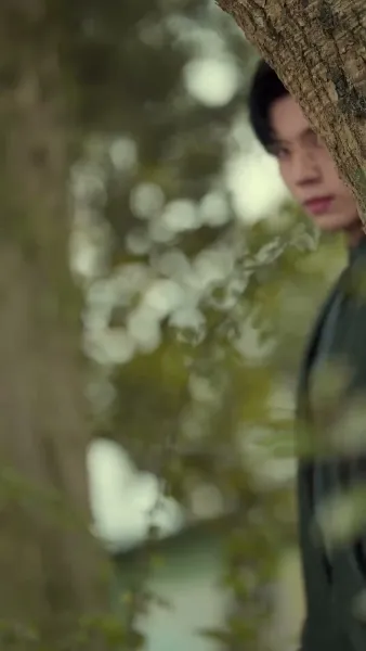 โบกมือลารักไร้ค่า