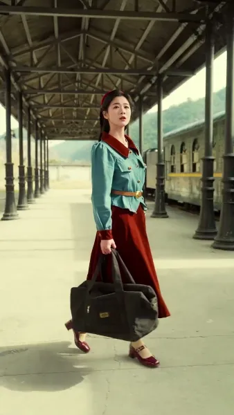 โบกมือลารักไร้ค่า